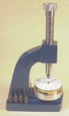 Hand setting press — bench-mounted with screw pressure